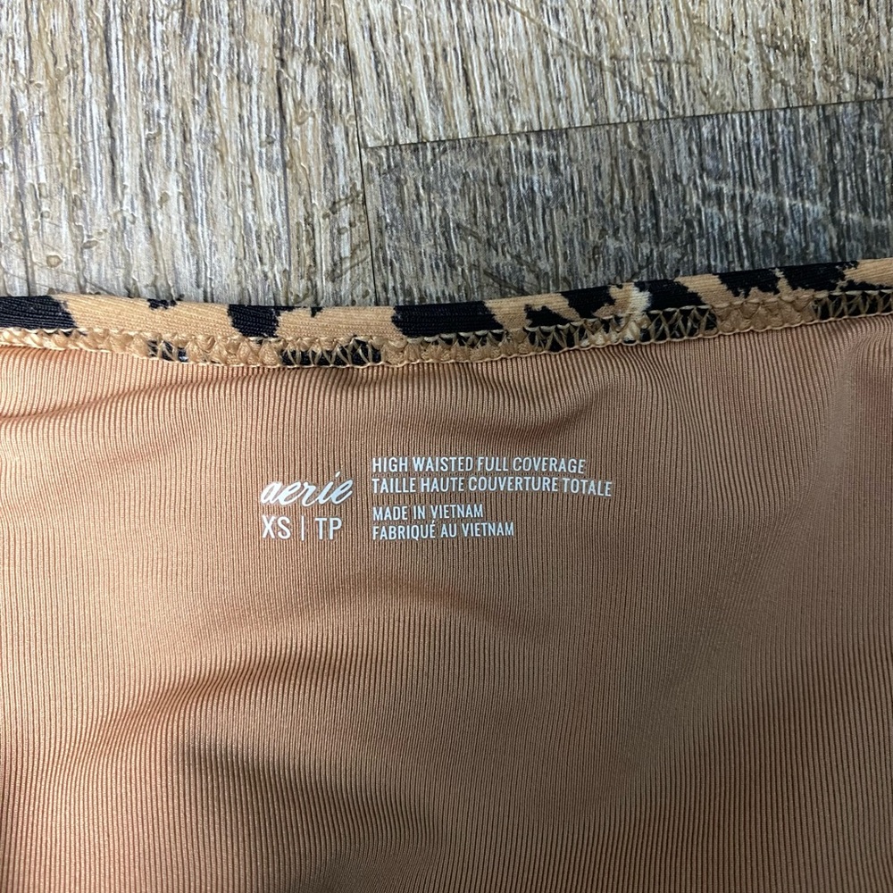 Aerie Women's Leopard Scoop Bikini Top (s) and High-Waisted Cheeky Bottom (xs) - Picture 5 of 6